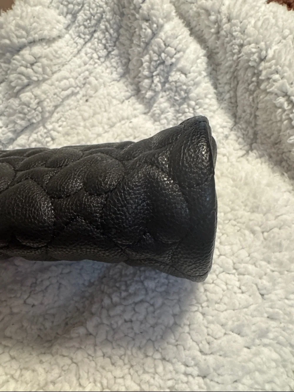 Betsey Johnson Black Quilted Heart Cosmetic Pouch with Wrist Strap - Picture 7 of 9